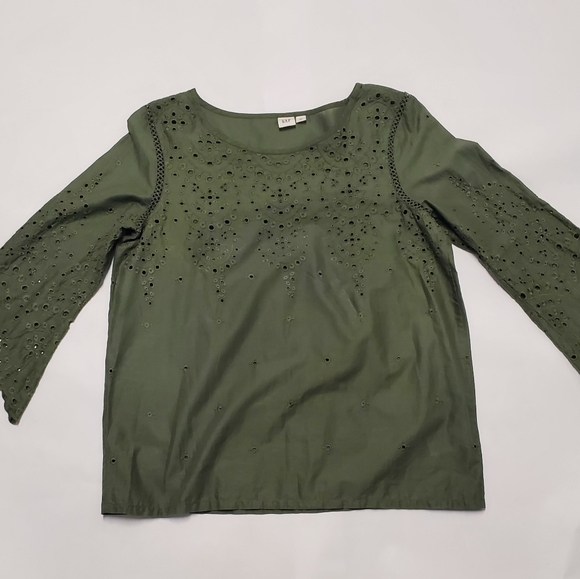 Gap Shirt, Green, Lace, Size M - Picture 4 of 4
